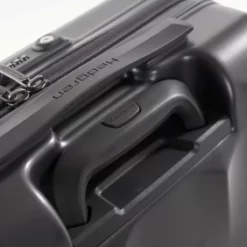 Carve XS - Spinner Carry On 55cm In Charcoal -Koffer Verkaufs-Shop compressed HEDG01XS 096 01 04b